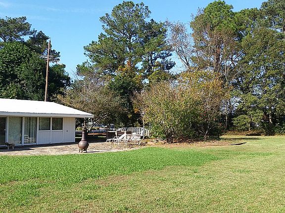 3rd image of 10111 State Highway 72 E