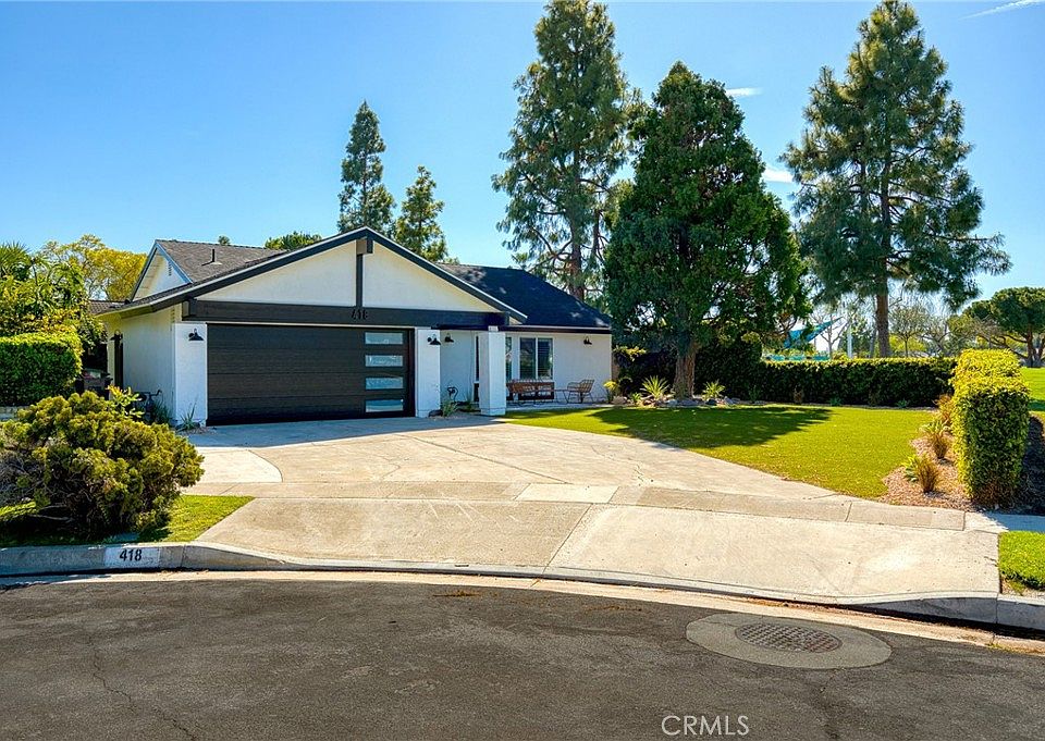 1st image of 418 W Carol Ave