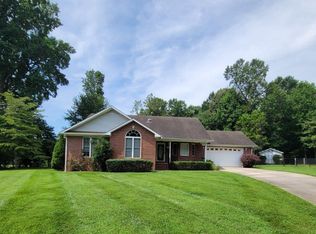 1418 W Riverside Dr, Cookeville, TN 38506