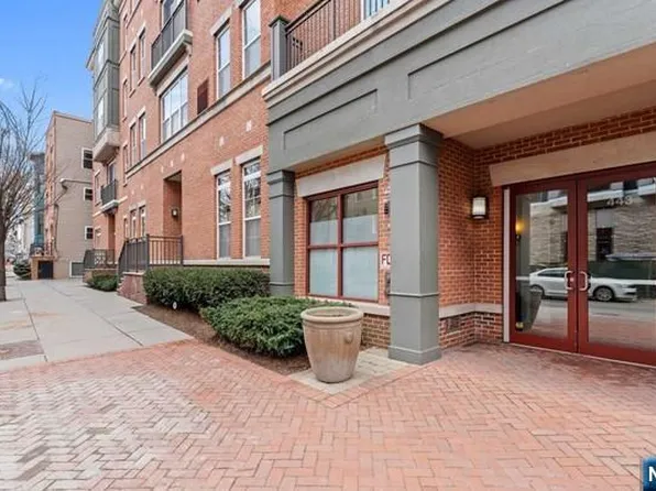 443 2nd St APT 406, Jersey City, NJ 07302