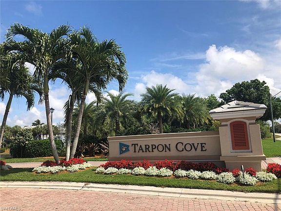 2nd image of 985 Tarpon Cove Dr APT 103