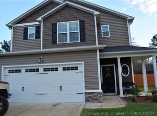 4813 Cedar Pass Dr, Hope Mills, NC 28348