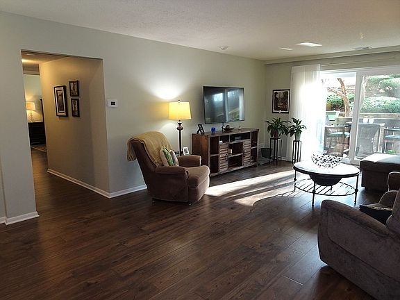5th image of 7737 W Golf Dr APT 103