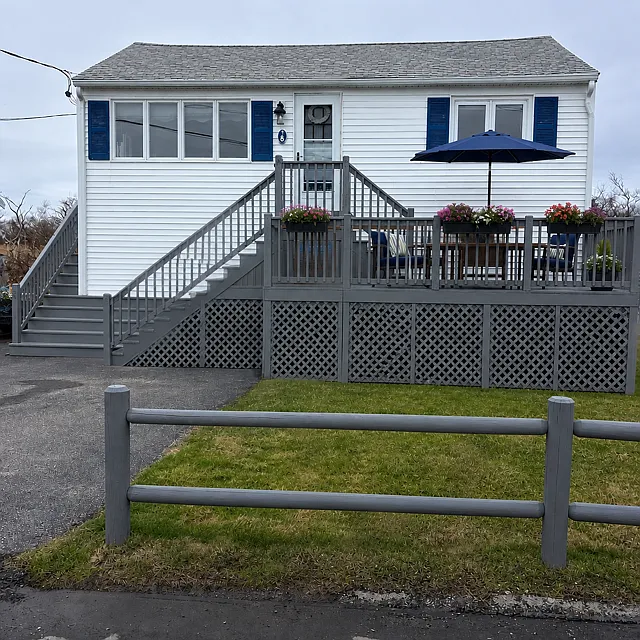 3 bed, 900 sqft, $2,300 — Photo 1