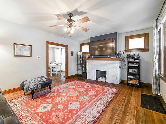 5th image of 406 Southwood Ave