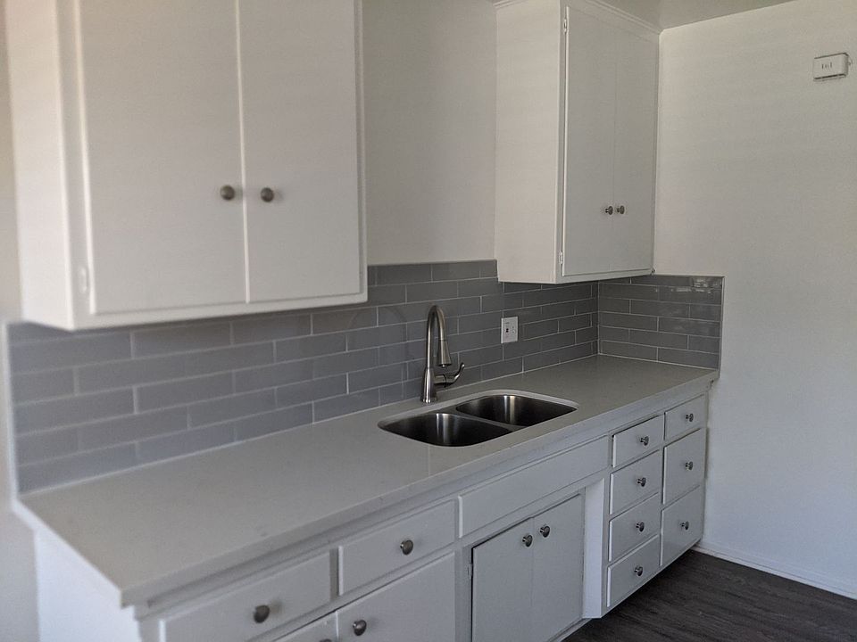 1st image of 761-799 E 46th St #10
