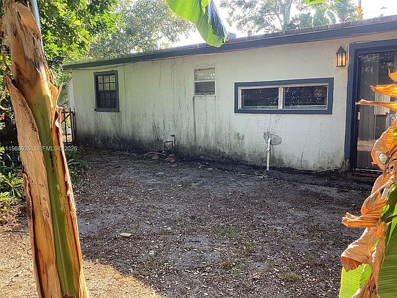 3rd image of 5741 Simms St