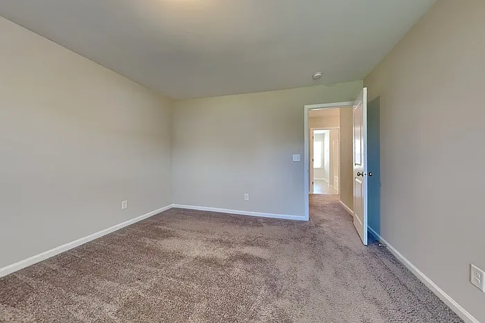 320 Beacons Field Rd — Photo 9