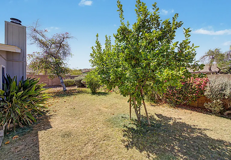 2822 E Willow Ave — Photo 51