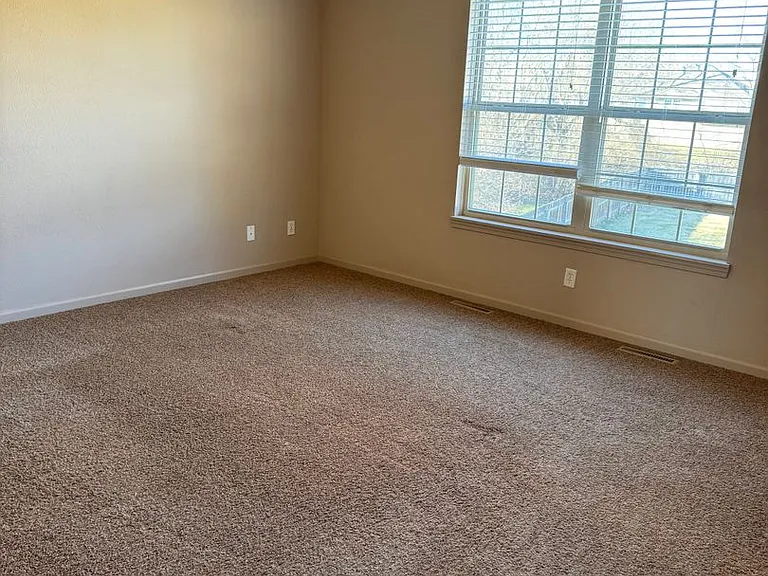 403 Camel Ct — Photo 7