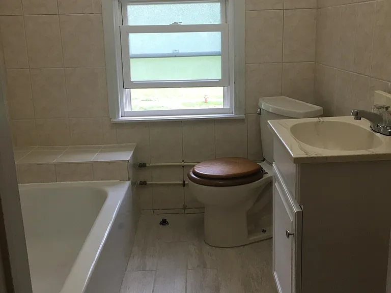 6535 Lederer Ave #UP — Photo 7