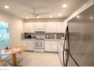 202 Peppermint Ln APT 4, Naples, FL 34112