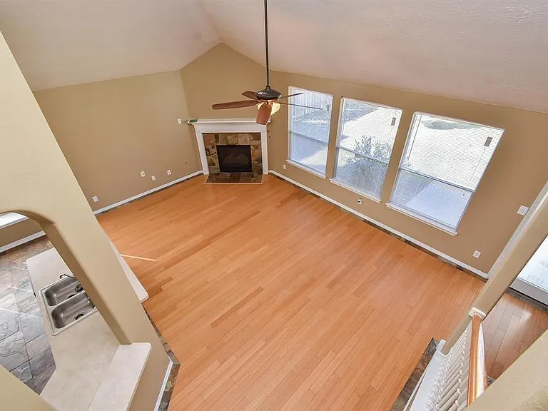 2811 Little Spring Cir — Photo 3