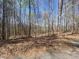 105 Dogleg Dr, Laurens, SC 29360