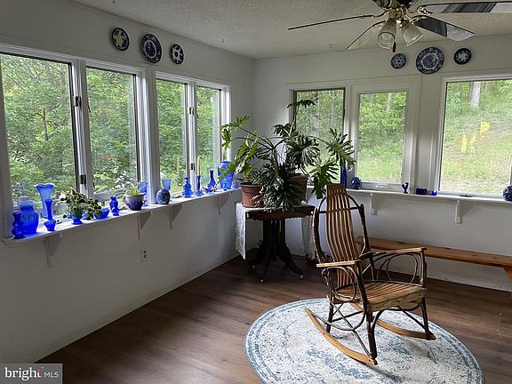 5th image of 238 Landis Ln