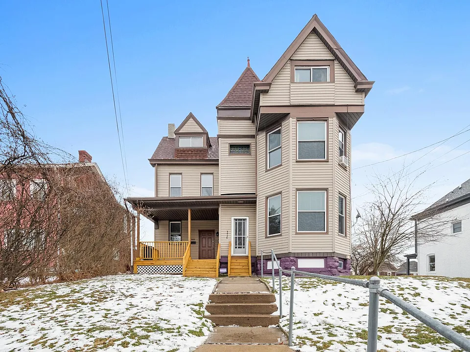 3426 Gass Ave