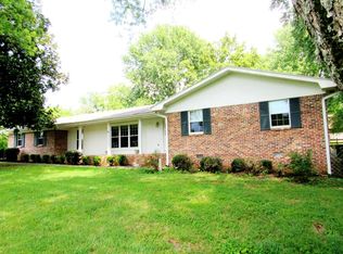 8704 Green Gap Rd, Ooltewah, TN 37363