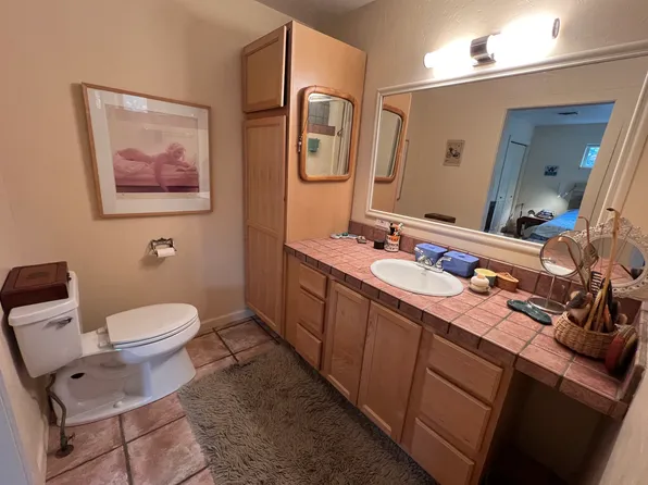 914 W 15th St, The Dalles, OR 97058