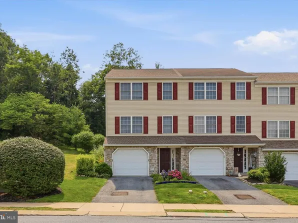 110 Acorn Ln, Mountville, PA 17554