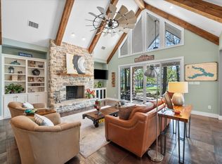 892 Waters Edge Dr, Corsicana, TX 75109