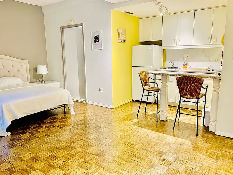 1st image of 150 W 51st St #17-3