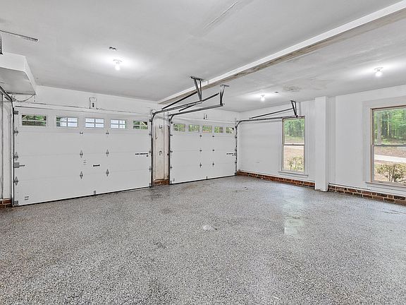 3rd image of 2116 Purnell Rd