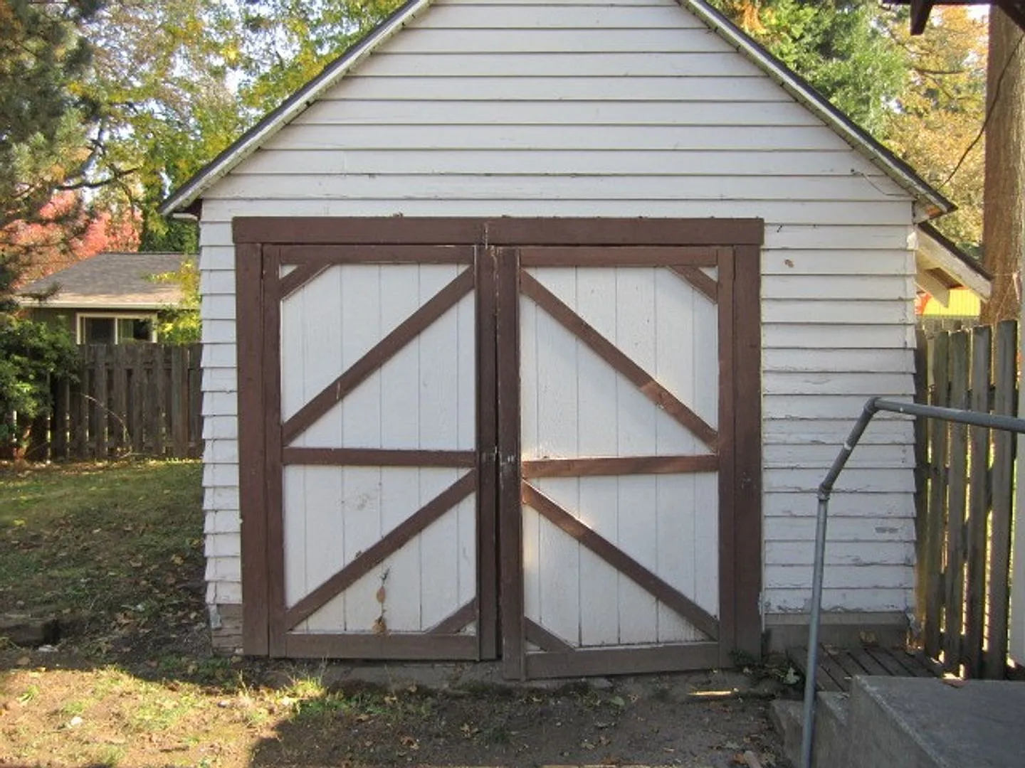 Cute Newley Remodeled 3 BD in Aloha!! — Photo 2