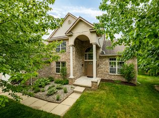 3211 Foxway Ct, Ann Arbor, MI 48105