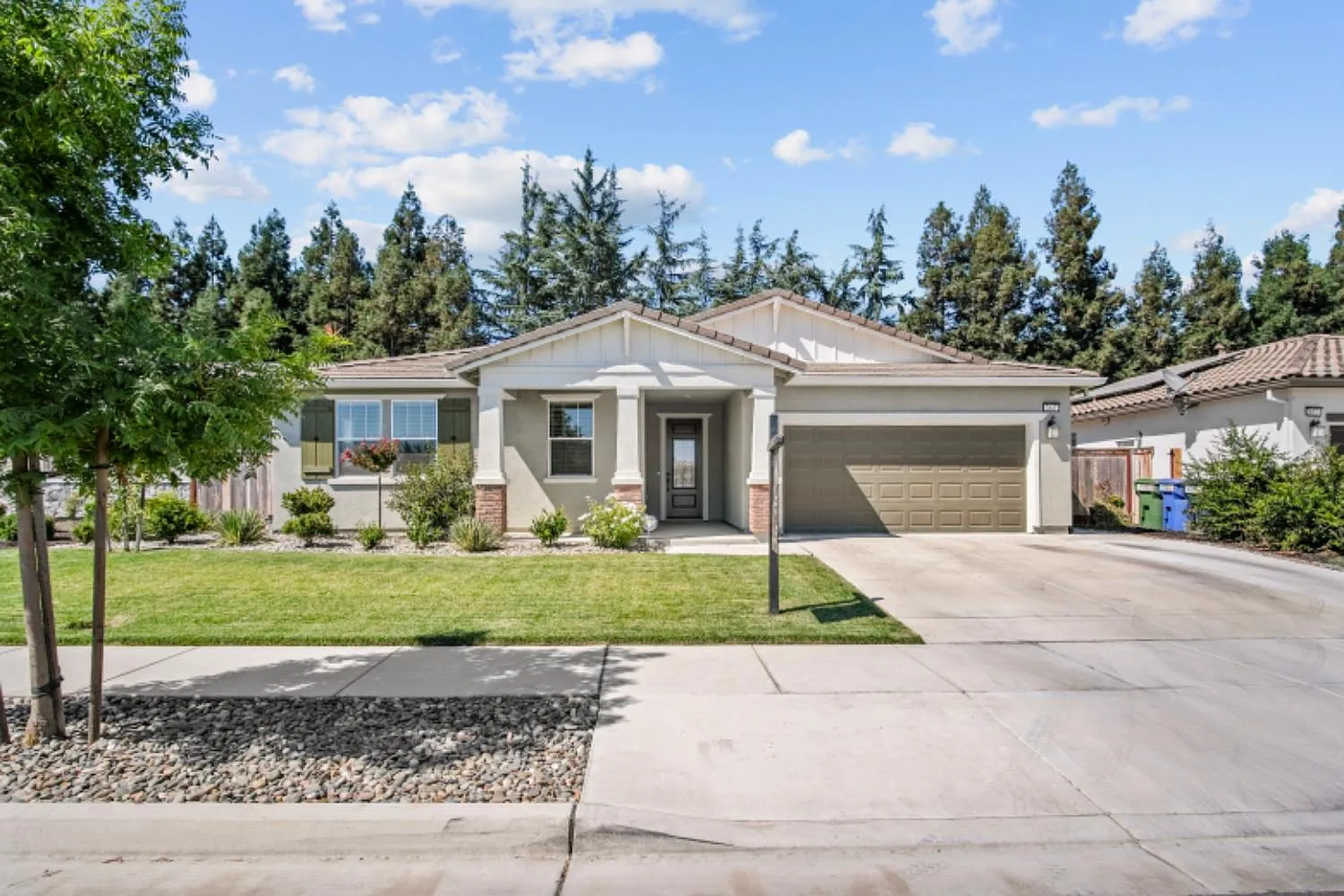 2847 Margot Ln photo 1