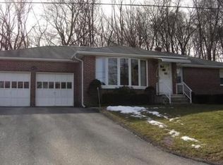 141 Connecticut Ave, West Springfield, MA 01089