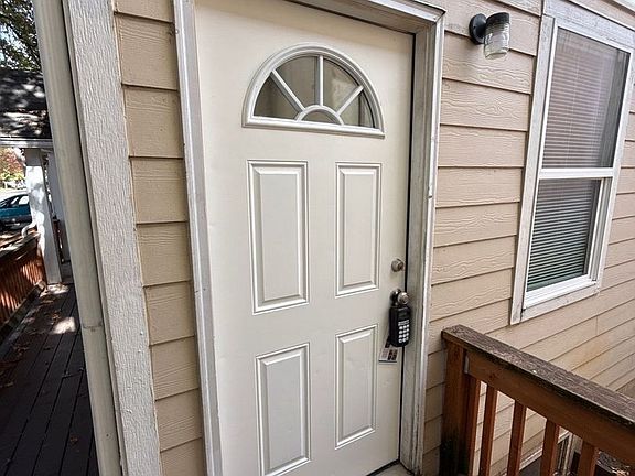 3rd image of 1360 Liberty St NE #1