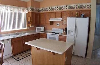 5th image of 2915 N 108th Ave