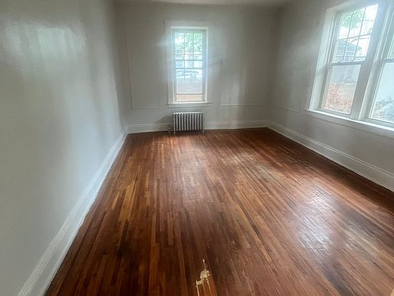 5th image of 91 W Grove Ter #1
