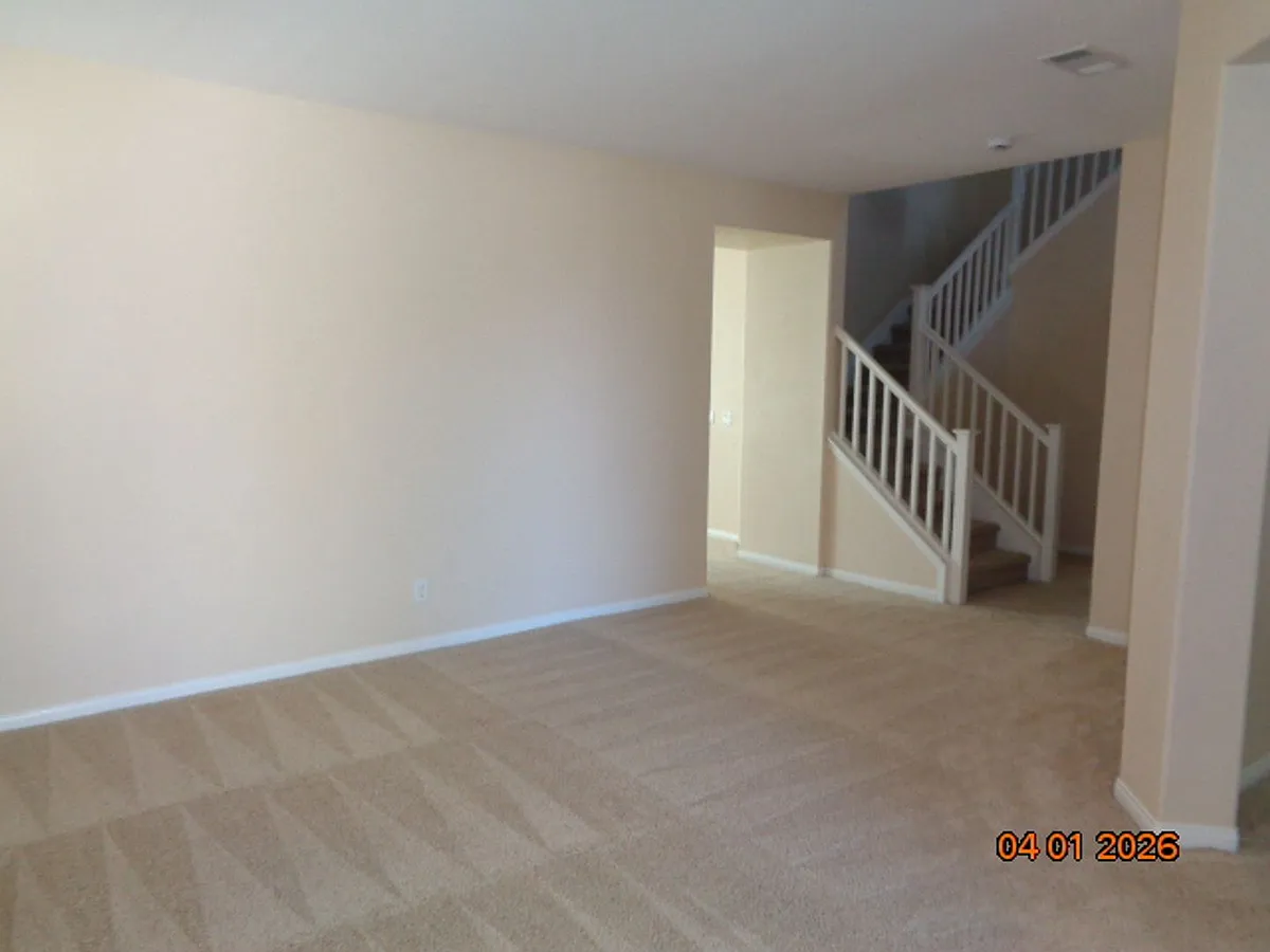 Building Photo - 42308 Klamath Ln