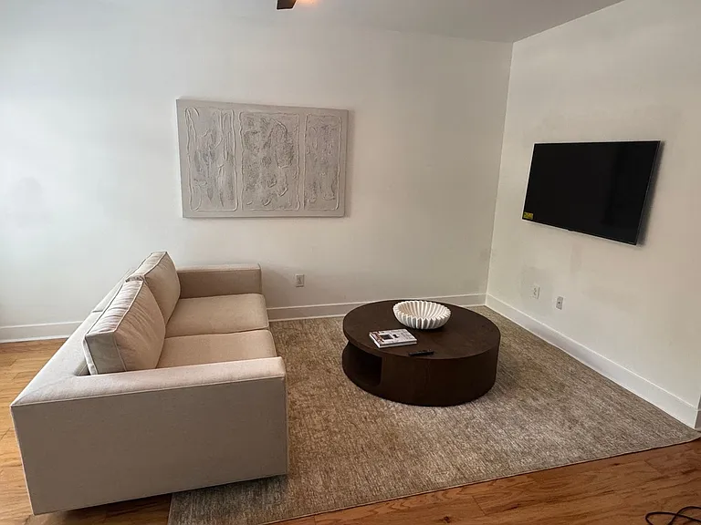 413 Hancock Green Pl #101 — Photo 4