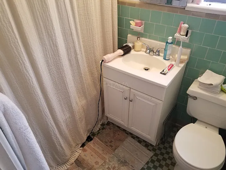 10 Forest St #10 — Photo 6
