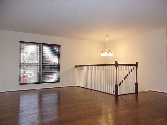 5th image of 3528 Jacqueline Dr
