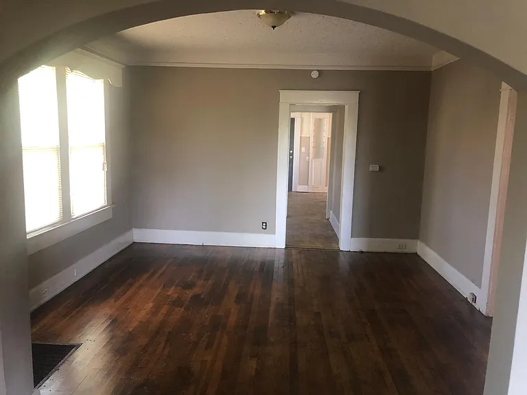 8131 1st Ave S — Photo 3