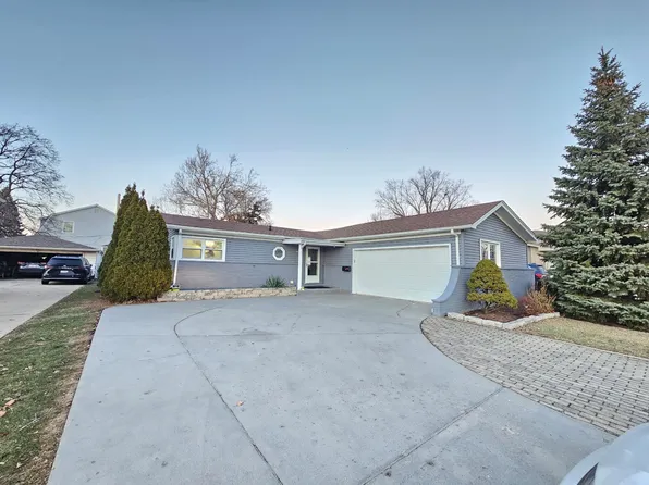 770 Cordial Dr, Des Plaines, IL 60018