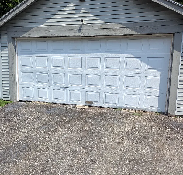 367 Laird Ave SE — Photo 12
