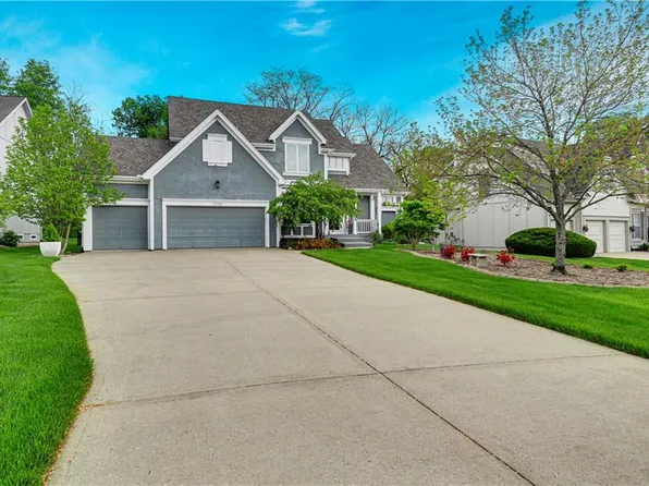 12709 Grant St, Overland Park, KS 66213