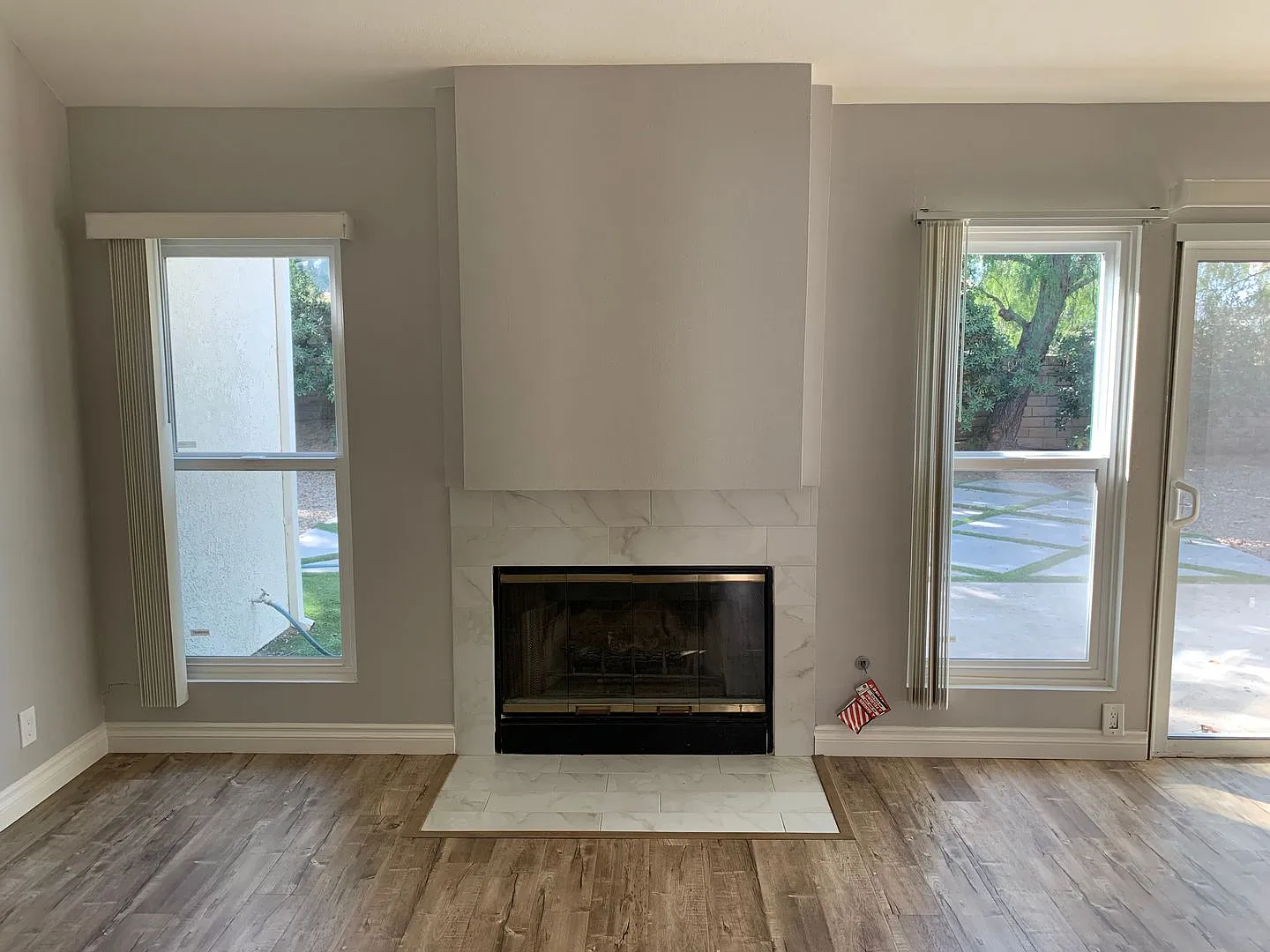 Beautiful One Story Home in Nice Moorpark Neighborhood — Photo 4