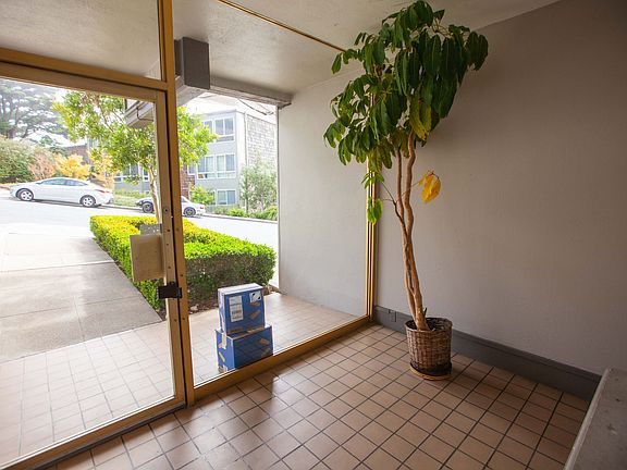 3rd image of 274B Red Rock Way
