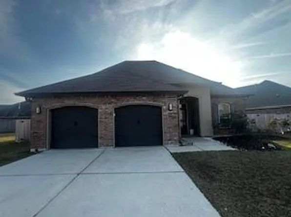 69261 Taverny Ct, Madisonville, LA 70447