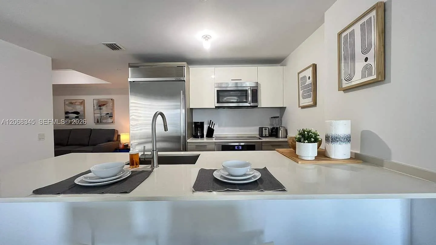 Brickellhouse Condo — Photo 2