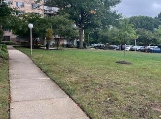 4410 Oglethorpe St APT 717, Hyattsville, MD 20781