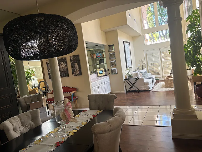 Dining to Living