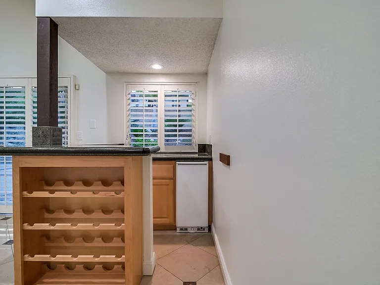 929 Darlene Ct — Photo 20