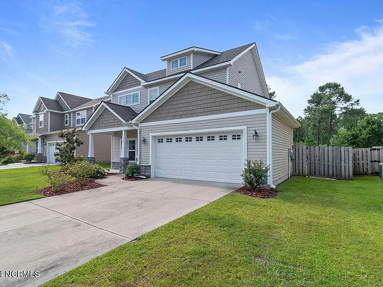 209 Admiral Ct — Photo 2