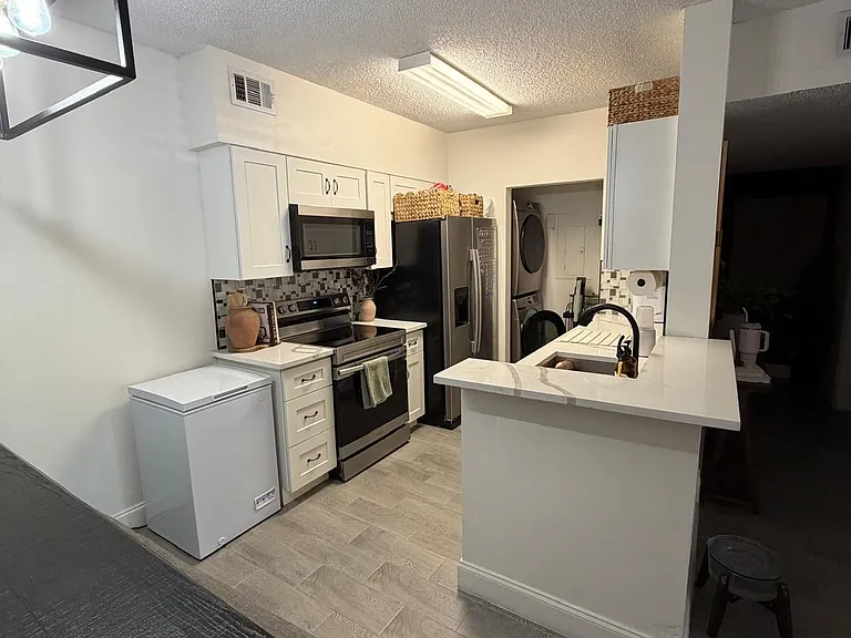 10306 Fox Trail Rd S #901 — Photo 3